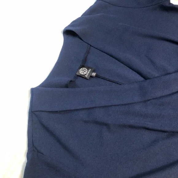 Beautiful blue dress - Picture 3 of 6